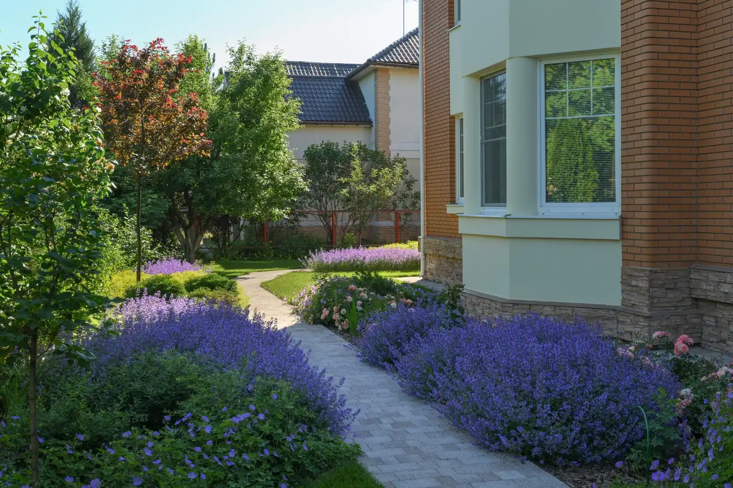 Московская компания полного цикла услуг